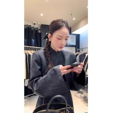 批发新中式黑色条纹立领盘扣斜襟上衣<b class='q'>女装</b>冬季新款<b class='q'>中国风</b>外搭衬衫外套