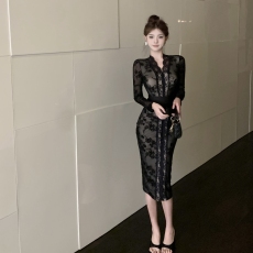 批发实拍  轻熟风蕾丝v领长袖连衣<b class='q'>裙</b>女紧身绑带中长<b class='q'>裙</b><b class='q'>气质</b>收腰包臀<b class='q'>裙</b>