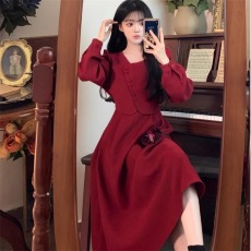 批发大码法式复古赫本风红色<b class='q'>连衣裙</b>女秋冬微胖mm收腰显瘦敬酒礼服长裙