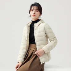 批发白鸭绒羽绒服冬季新款轻薄女士休闲防风保暖连帽短款纯色内穿外套