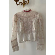 批发2026春秋新款法式高级感超好看独特别致小众花边领碎花衬衫上衣女