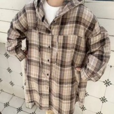 批发<b class='q'>韩版</b>春季中长款连帽格子衬衫设计感休闲懒惰风大码休闲衬衣外套女