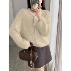 批发仿水<b class='q'>貂绒</b>松弛感蕾丝蝴蝶结毛衣女秋冬新款高级感小个子短款上衣潮