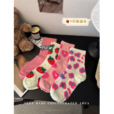 批发实拍实价时尚百搭袜子女中筒袜爱心水果堆堆袜长袜女袜纯棉4双装