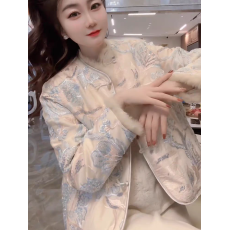 批发2025秋冬新款刺绣羽绒服<b class='q'>女</b>国风外套冬新款新中式盘扣名媛上衣