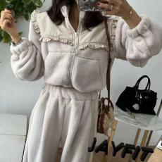 批发有货 韩国东大门冬季新<b class='q'>荷叶边</b>休闲毛绒上衣+休闲裤