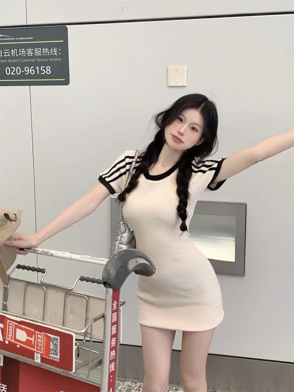 PF28360#韩系气质轻熟辣妹女生修身显瘦杏色针织拼接织带连衣裙女裝貨源服裝批發