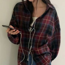 批发<b class='q'>韩版</b>春秋新款懒惰风磨毛格子衬衫chic宽松长袖大码休闲上衣女外套