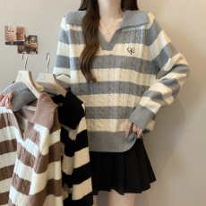 批发实拍~大码条纹v领翻领毛衣女<b class='q'>冬</b>季胖mm宽松显瘦长袖针织上衣