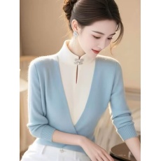 批发奥特莱斯专柜<b class='q'>品牌</b>剪标蓝色新中式假两件打底内搭上衣针织衫女冬季