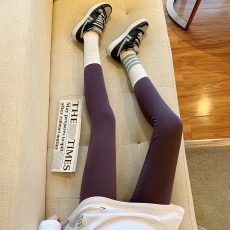 批发实拍实价~鲨鱼皮打底<b class='q'>裤</b>女外穿九分小脚紧身瘦腿<b class='q'>压力</b>瑜伽<b class='q'>裤</b>