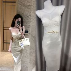 批发罗马冰川早秋新款高级感名媛蕾丝<b class='q'>抹胸</b>吊带连衣长裙