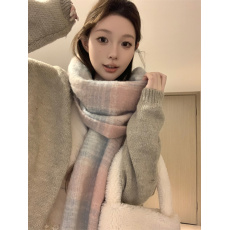 批发实拍不减价 加厚保暖毛绒围脖防寒情侣披肩复古流苏格纹围巾女冬