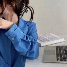 批发来思诗LAISS 克莱因蓝<b class='q'>衬衫</b>女秋冬新款设计感上衣百搭叠穿气质<b class='q'>衬衣</b>