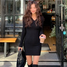 批发韩国chic 秋冬时尚休闲V领性感修身小个子针织毛衣包臀连衣裙