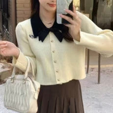 批发小香风蝴蝶结打底针织衫女2026新款春秋撞色翻领短款毛衣开衫上衣