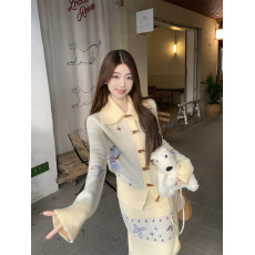 批发实拍实价 慵懒风毛衣女秋冬新款牛角扣小众设计感开衫两件套