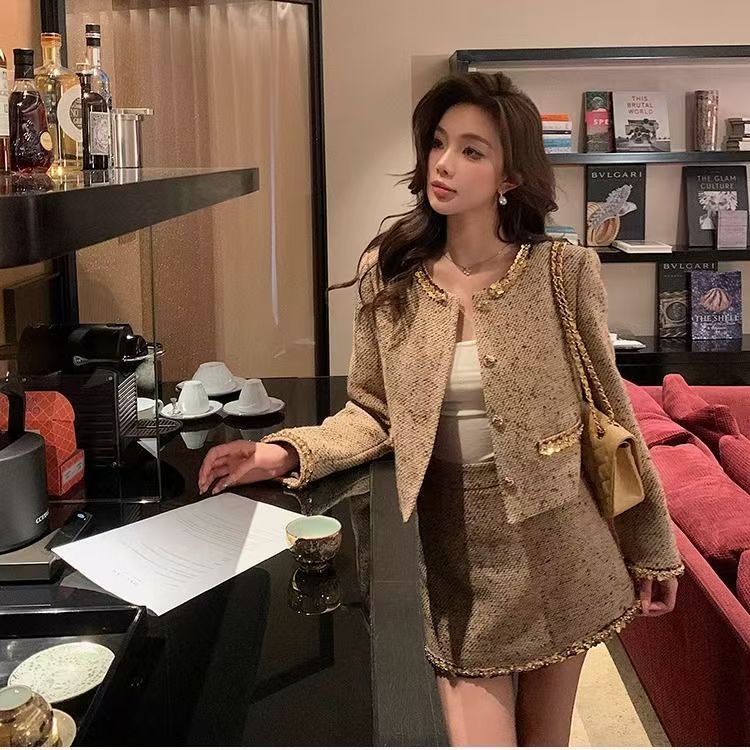 천 금빛 바람 세트 여성 스팽글 절묘한 작은 샤넬 스타일 여성 코트 가을 새로운 명문 여성 품격 작은 키 투피스 세트