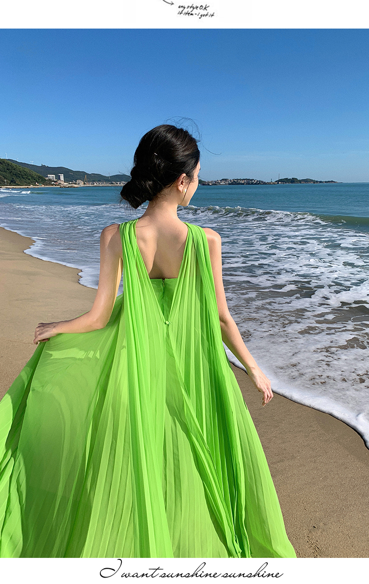 绿色挂脖飘带百褶裙大摆看展礼服海边度假风连衣裙宽松长裙沙滩裙
