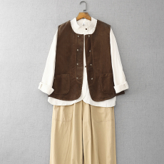 批发实拍2026春季新品宽松休闲<b class='q'>百搭</b>纯色口袋双排扣灯芯绒马夹女