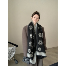 批发实拍实价 老钱清冷感高级质感仿羊绒花朵围巾披肩女秋冬