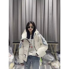 批发潮牌羽线绒服高品质牛仔接接时尚女装韩版潮流百搭<b class='q'>宽松</b>印花装饰