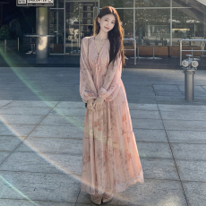 批发实拍~粉色超仙甜美v领连衣裙女中长款2026春季新款法式大码碎花裙