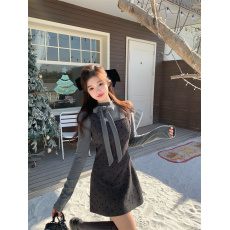 批发千金风<b class='q'>套装</b>蝴蝶结长袖T恤女秋季叠穿波点背带连衣裙甜美风两件套