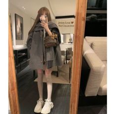 批发冬季新款法式高级感赫本风美拉德穿搭小熊+围巾毛呢外套大衣女