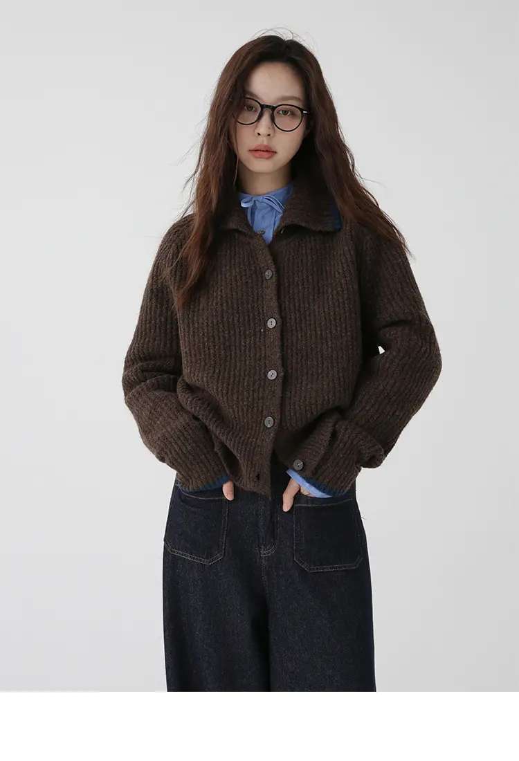 배색 라운드넥 단추 울 가디건 상세 이미지 18
