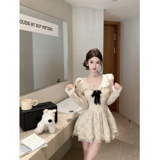 批发实拍收腰显瘦蕾丝<b class='q'>连衣裙</b><b class='q'>蝴蝶结</b>长袖a字裙