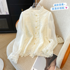 批发气质蕾丝花边钉珠钩花长袖<b class='q'>衬衫</b>女2025早秋新款洋气甜美打底衫上衣