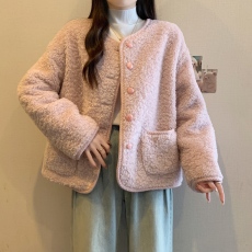 批发实拍~粉色羊羔毛外套女2025冬新款软糯加厚短款摇粒绒小香风上衣