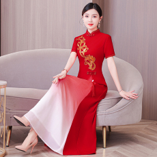 批发2025新款演出服<b class='q'>旗袍</b>外嫁女回娘家连衣裙舞蹈礼仪走秀长款演出服