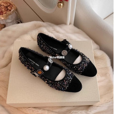 批发苏茵茵同款 安妮<b class='q'>公主</b>~小香风花呢徽章扣玛丽珍单鞋女春季宴会婚鞋