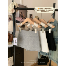 批发现实拍实价 春款a字裙短款<b class='q'>包臀</b>卫裙显瘦运动休闲百搭半身裙女