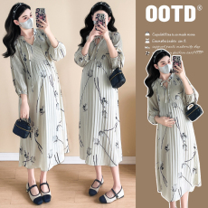 实拍现现 2026春装新款孕妇装缎面印花压褶宽松显瘦大码装连衣裙