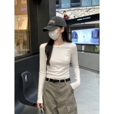 批发实拍实价 春季<b class='q'>韩</b>版修身圆领正肩纯色基础长袖内搭T恤打底衫上衣女