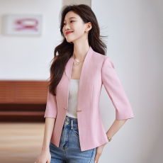 批发<b class='q'>七分袖</b>缎面短款西装外套女薄款2024夏季新款高级感无领小西服黑色