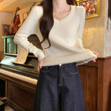 批发实拍包芯纱长袖女针织衫2025加绒V领修身短款<b class='q'>打底衫</b>秋冬保暖上衣