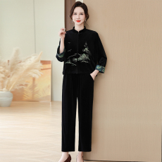 批发2025<b class='q'>春</b>季上衣女黑色真丝绒长袖早<b class='q'>春</b>新款宽松香云纱妈妈短款套装