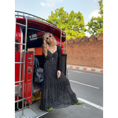 批发韩系波点吊带连衣裙2026夏新款显瘦v领气质旅游度假风大摆长裙子