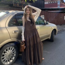 批发微胖女生韩版小众设计感无袖吊带连衣裙夏纯色显瘦垂感度假<b class='q'>沙滩裙</b>