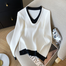 实拍 大货 2026春装新款设计感V领假两件洋气打底衫上衣针织衫女