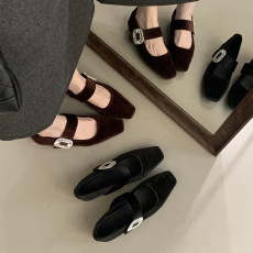 批发米庭复古方头绒面单鞋女2026新款法式气质水钻一字扣低跟玛丽珍鞋