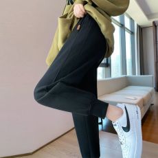 批发现货<b class='q'>运动裤</b>女2025早秋新款裤子休闲显瘦小个子束脚哈伦卫裤#2174