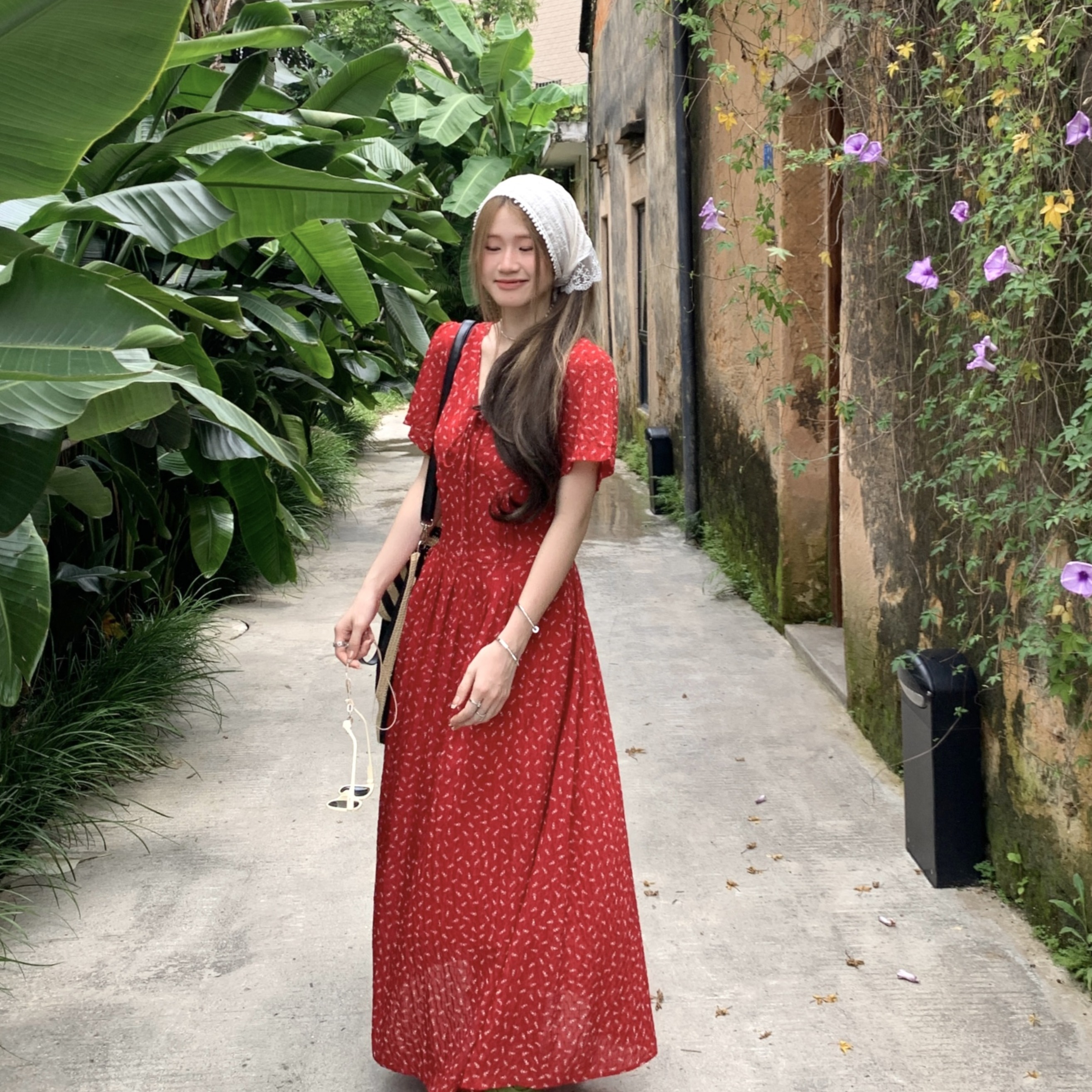 MY16429#大码V领气质甜美收腰显瘦红色碎花连衣裙性感女人味短袖淑女A...