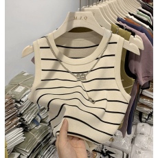 批发条纹针织小<b class='q'>吊带</b><b class='q'>背心</b>女内搭打底衫设计感小众辣妹无袖短款上衣夏季