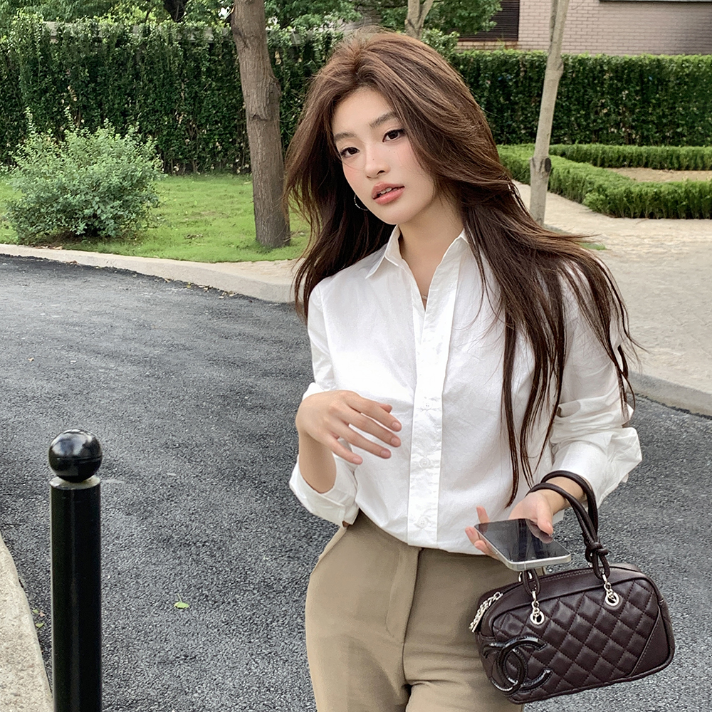 실사 2026 봄 여름 새로운 다용도 품격 섹션 루즈핏 맨위 캐주얼 패션 순수한 흰색 긴팔 여성 셔츠