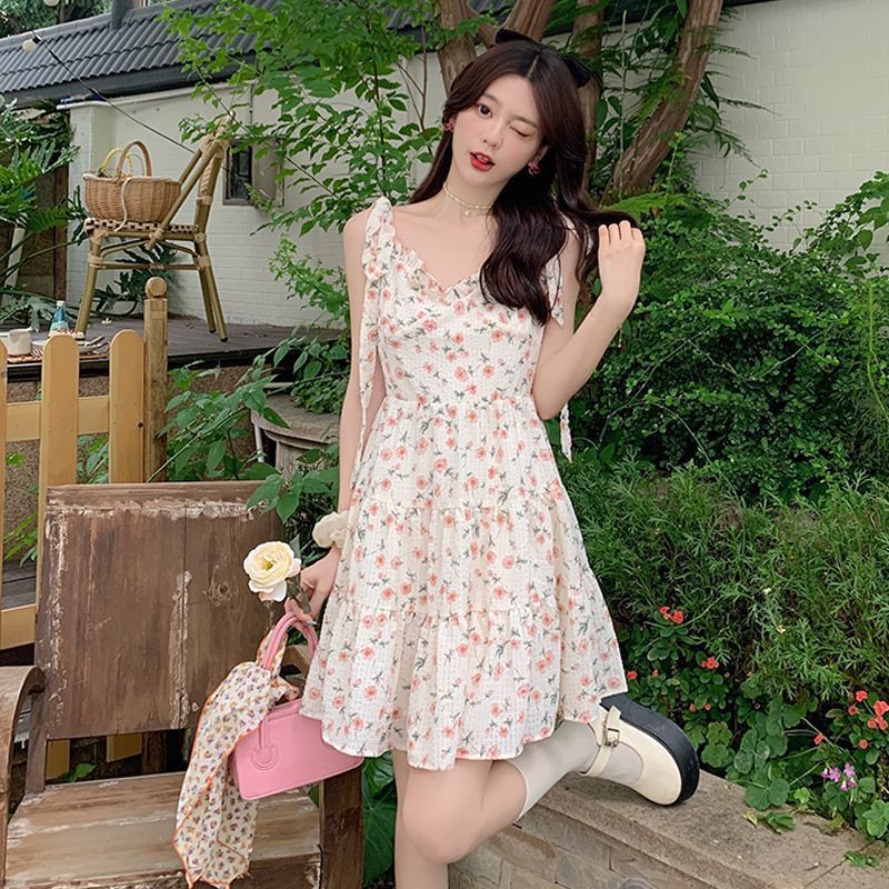 여름 새로운 허리 수축 슬림해 보이는 프랑스식 느긋한 바람 나이트 드레스 한 마디 달콤함 짧은 치마 슬립 꽃무늬 여성 드레스